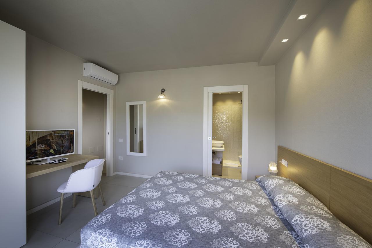 Domu Simius Life Style Hotel Villasimius Exterior foto